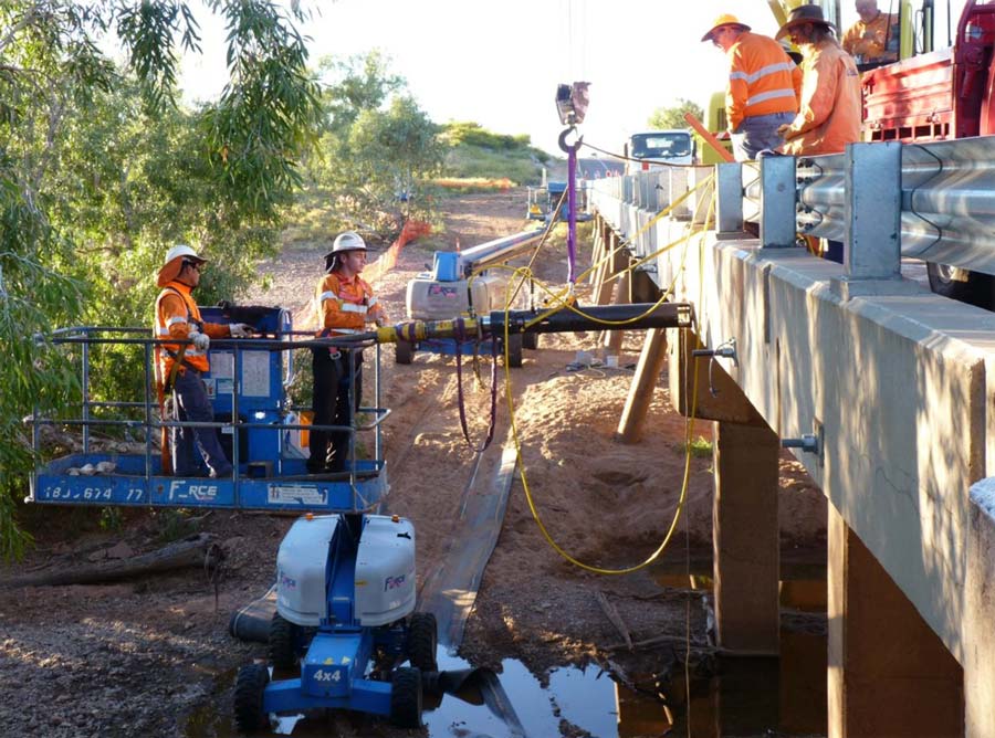 Corella River Bridge – Stress Bar Replacement